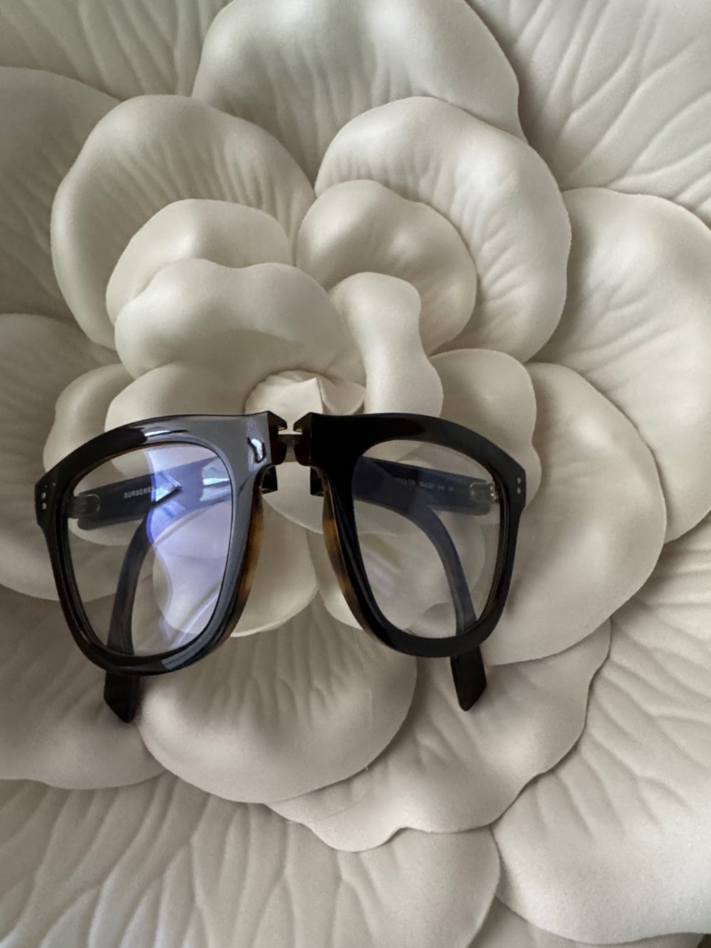 Burberry Tortoiseshell Square Frame Non-Prescription Glasses - EUC - Picture 5 of 9